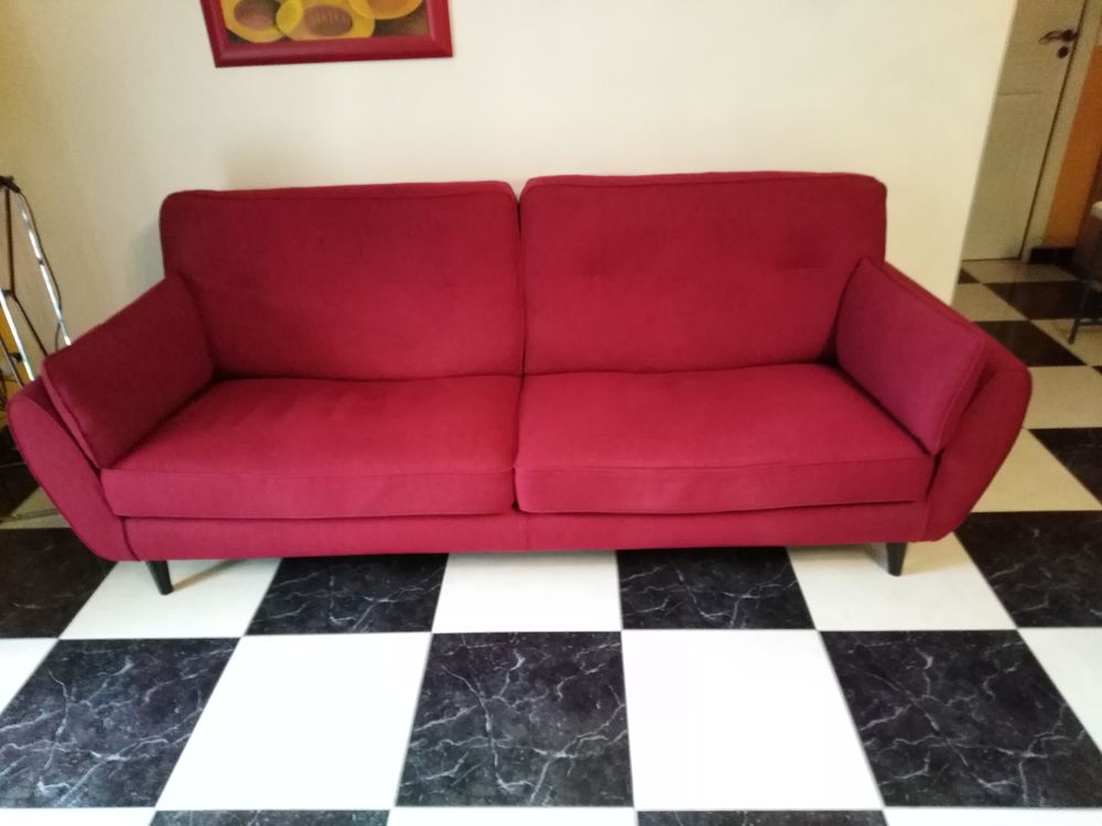 Canap&eacute; 3 places rouge carmin - Annonceo